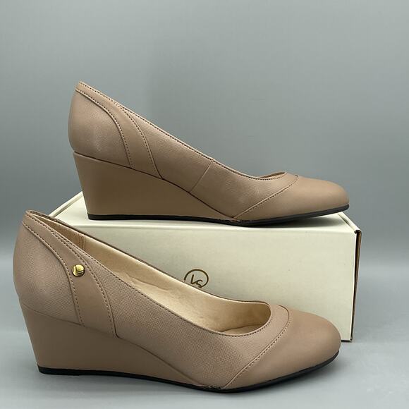 NEW Lifestride Women's Dreams Dress Wedges Pumps Stone Heirloom Size 8.5W - Picture 1 of 10